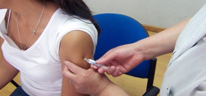Logran curar cáncer de sangre a mujer inyectándole virus de sarampión modificado