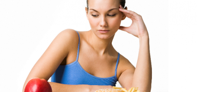 Prohibir alimentos que más nos gustan durante las dietas aumenta el picoteo y el descontrol