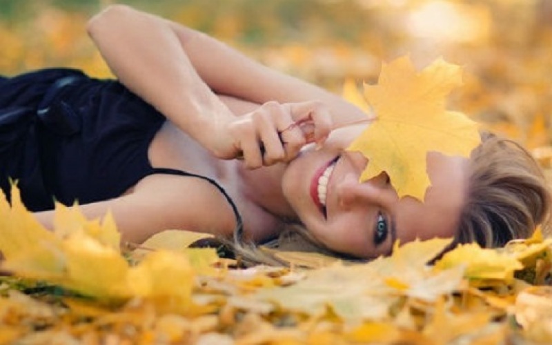 En otoño, barre las hojas y renueva tu piel