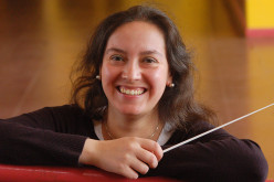 Disfruta gratis de la Orquesta De Cámara de Chile dirigida por Alejandra Urrutia