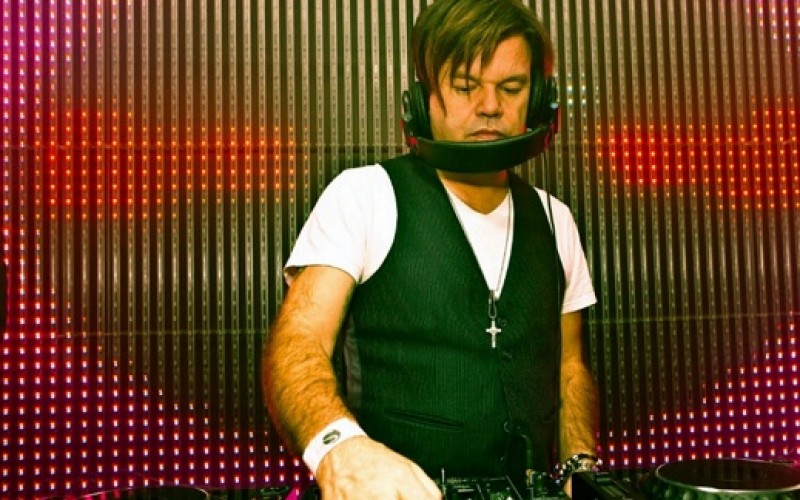 Destacado DJ Paul Oakenfold prepara fiestas en Chile