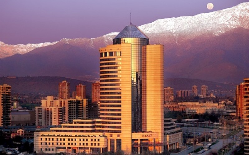 Grand Hyatt deja de operar en Chile y pasa a manos de Mandarin Oriental Hotel Group