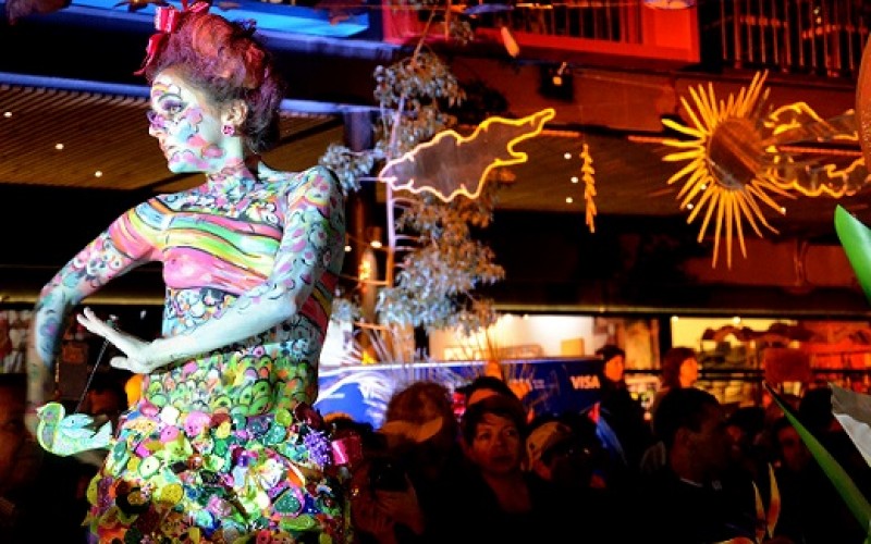 Patio Bellavista recibe la primavera con desfile de cuerpos pintados
