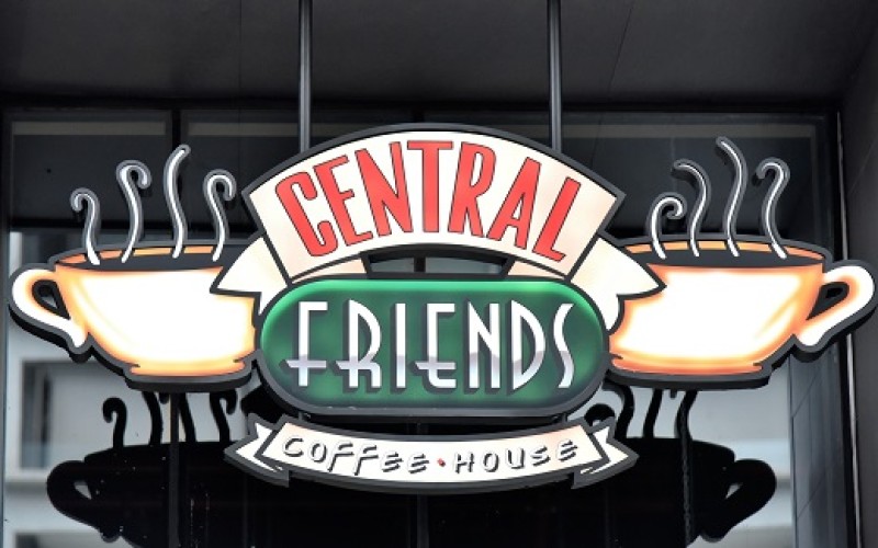 Te invitamos a Central Friends, el café que evoca a la legendaria serie y convoca a más de una generación