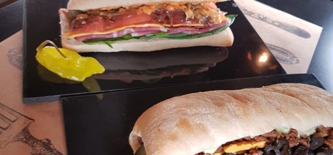 Mes Amis: Sandwiches con toque francés