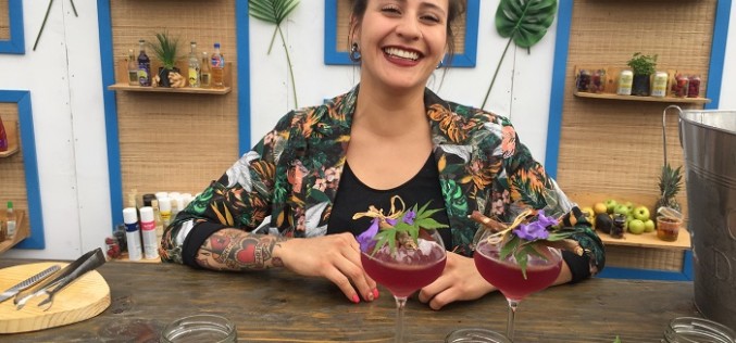 Nina G: Las bar tender aportamos delicadeza y detalle a nuestros cócteles