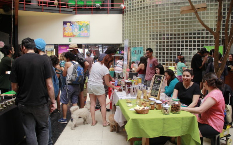 Feria Vegourmet comida vegana en el Centro Arte Alameda
