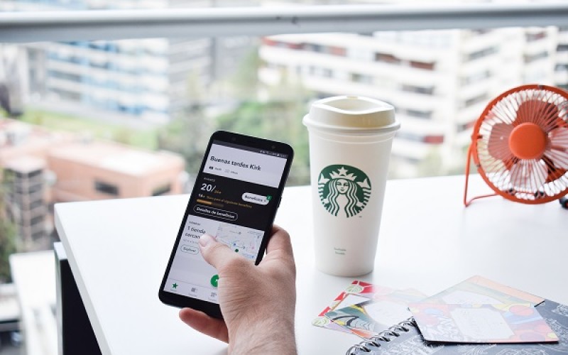 Starbucks lanza nueva App para pagos móviles