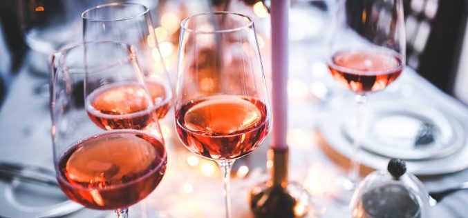 Aprende del vino Rosé: carcaterísticas y peculiaridades
