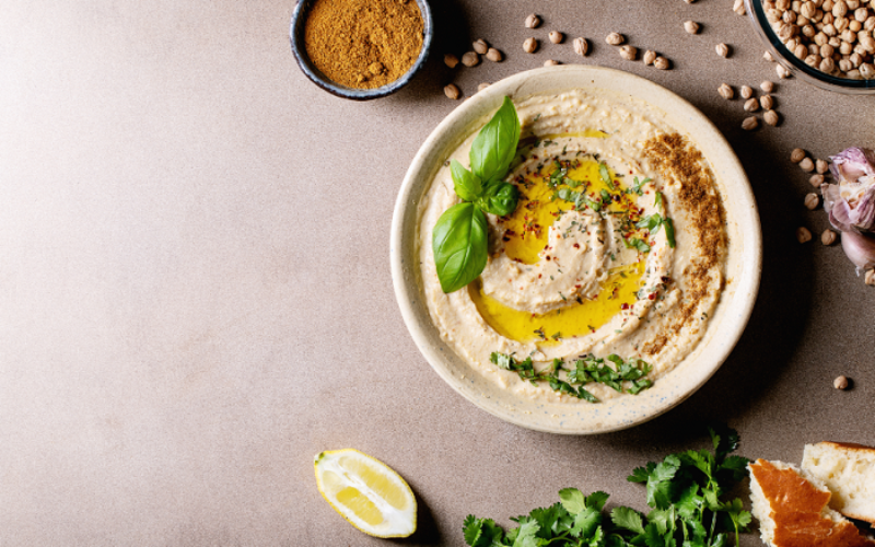 Hummus: el picoteo  saludable para esperar Navidad