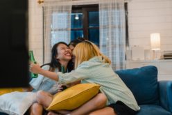 La cerveza es paritaria: mujeres aumentan su preferencia por esta bebida