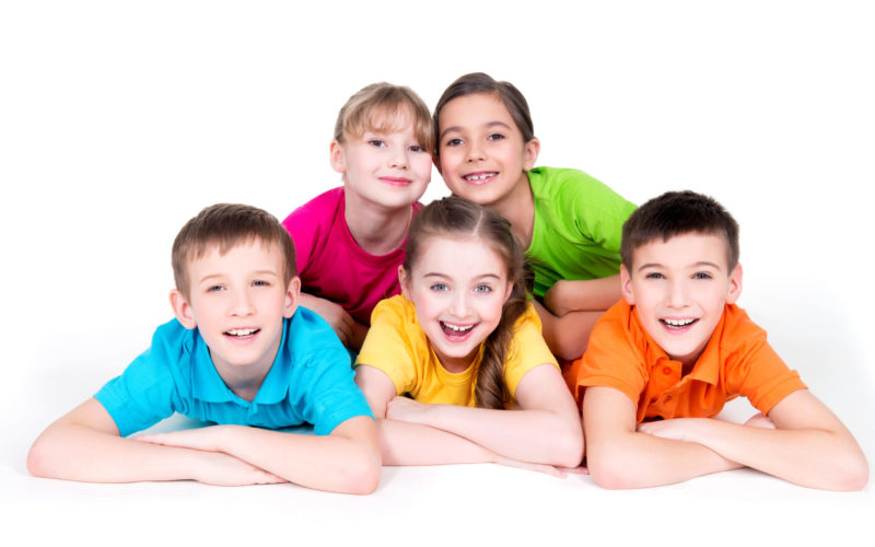 ¿Cómo influyen los colores en la ropa de los niños?