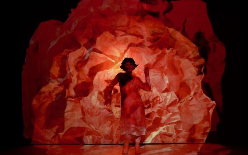 Fundación CorpArtes presenta el reestreno digital de Rosa, de la compañía Teatrocinema