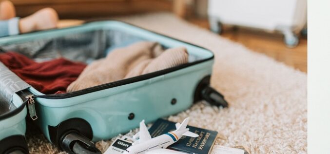 Viajar más liviano: Plataforma conecta a turistas con ‘guarderías’ de maletas