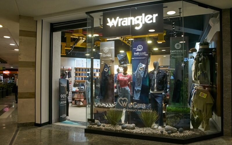 Wrangler abre  nueva tienda en Mall Alto Las Condes