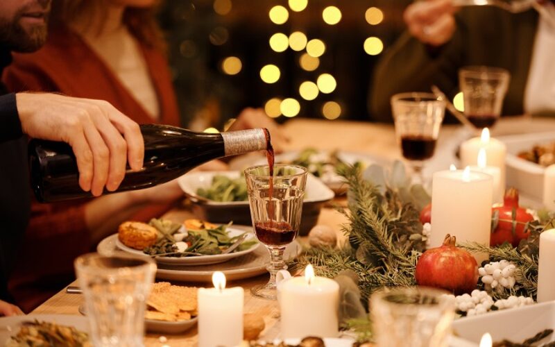 Cómo elegir el vino correcto para acompañar las celebraciones de fin de año