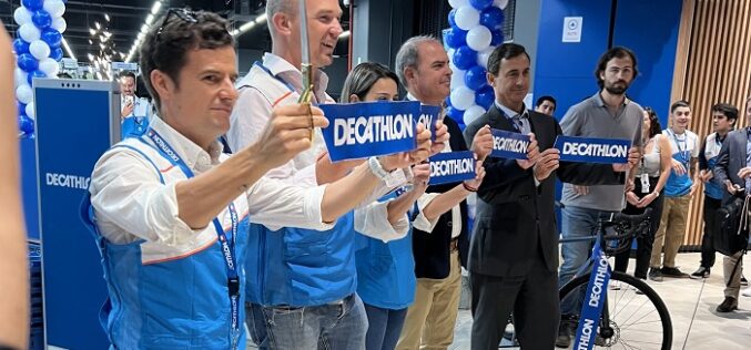Decathlon abrió nueva tienda en Costanera Center