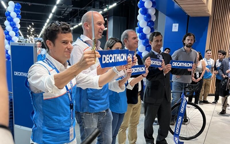 Decathlon abrió nueva tienda en Costanera Center