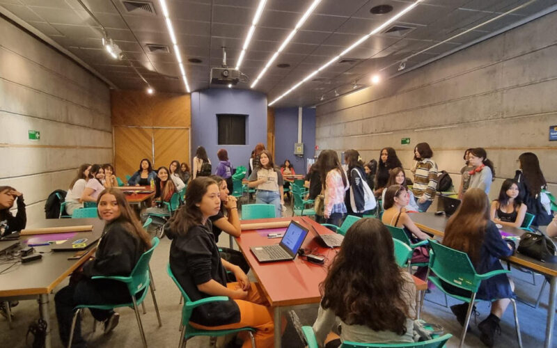 MIM abre convocatoria a curso de tecnología gratuito para niñas en segundo semestre