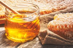 Azúcar, miel o endulzante: lo que hay que saber de cada uno a la hora de endulzar