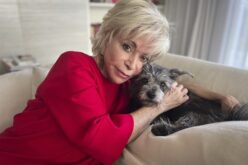 Isabel Allende presenta su libro “Perla, la Súper Perrita”, con el que debuta en la literatura infantil